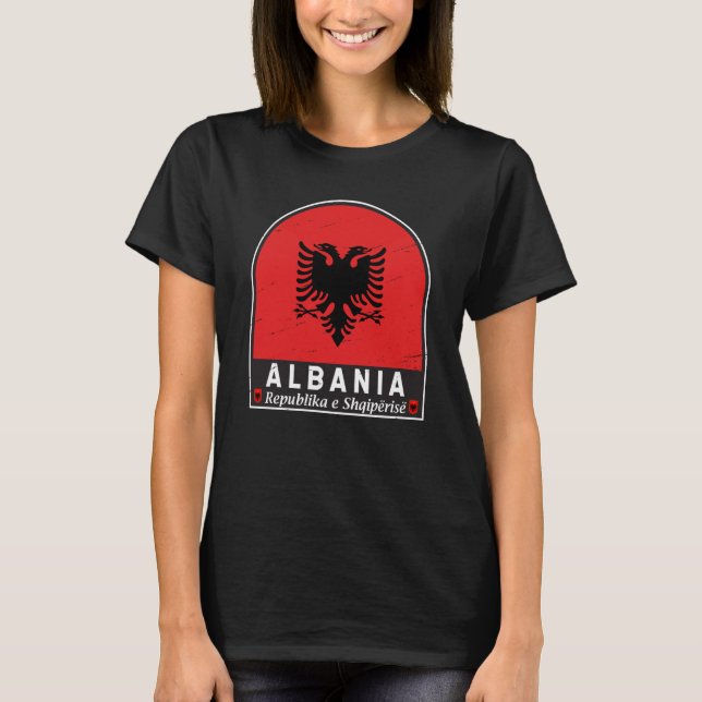 Albanien Flagga Emblem Distress T Shirt (Framsida)