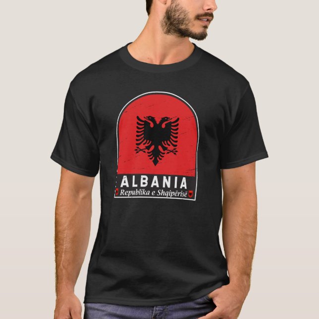 Albanien Flagga Emblem Distress T Shirt (Framsida)