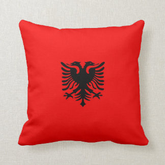 Albanien flagga kudde