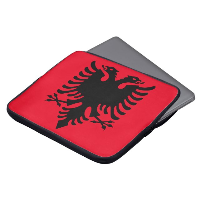 Albansk vapensköld laptop sleeve (Framsida topp)
