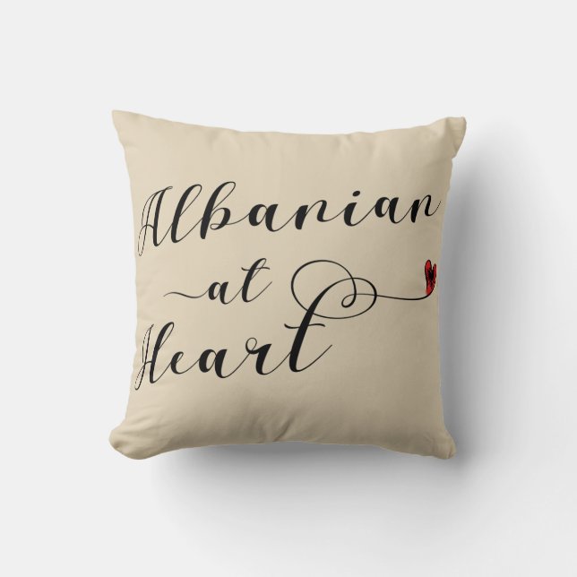Albanska vid hjärtpil Cushion, Albanien Kudde (Framsida)