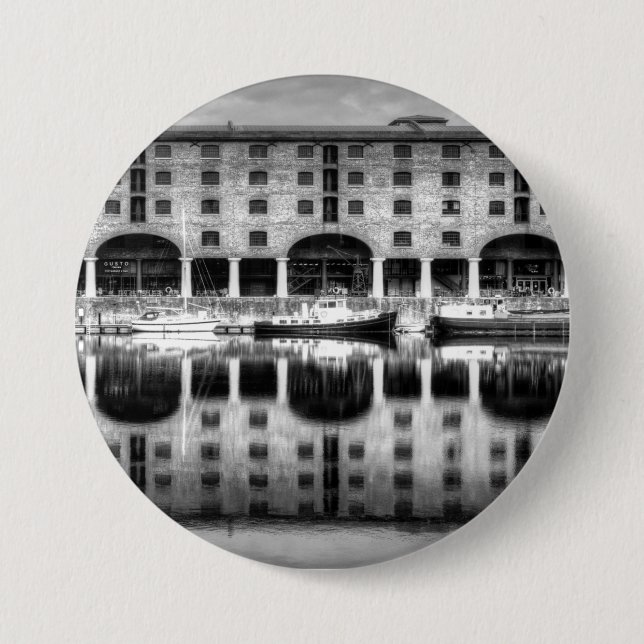 Albert Dock Liverpool Knapp (Framsida)