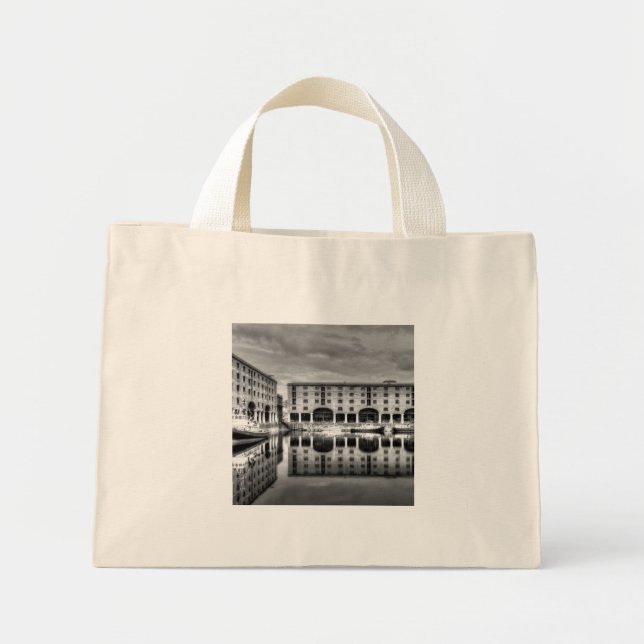 Albert Dock Liverpool Refltions Mini Tygkasse (Framsidan)