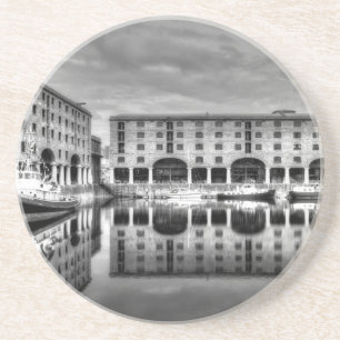 Albert Dock Liverpool Refltions Underlägg