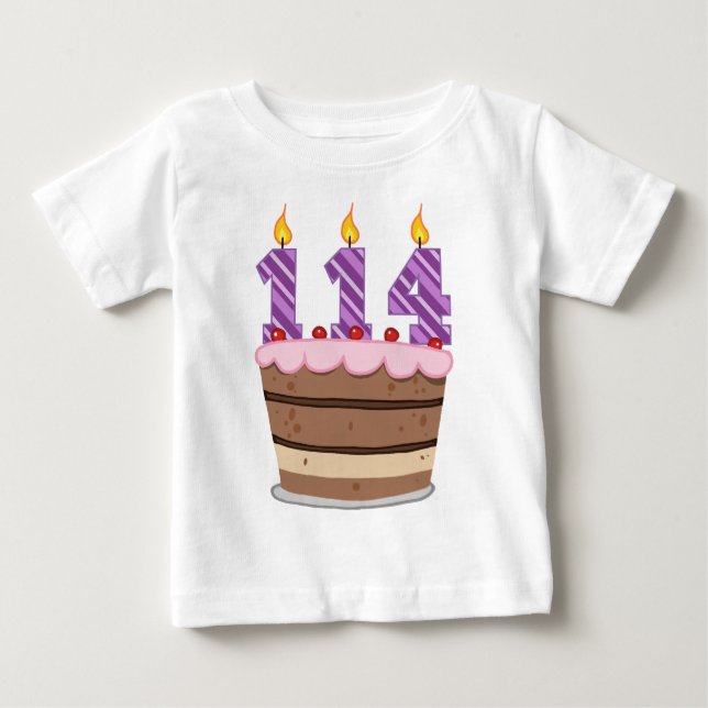 Ålder 114 på födelsedagskaka tee shirt (Framsida)
