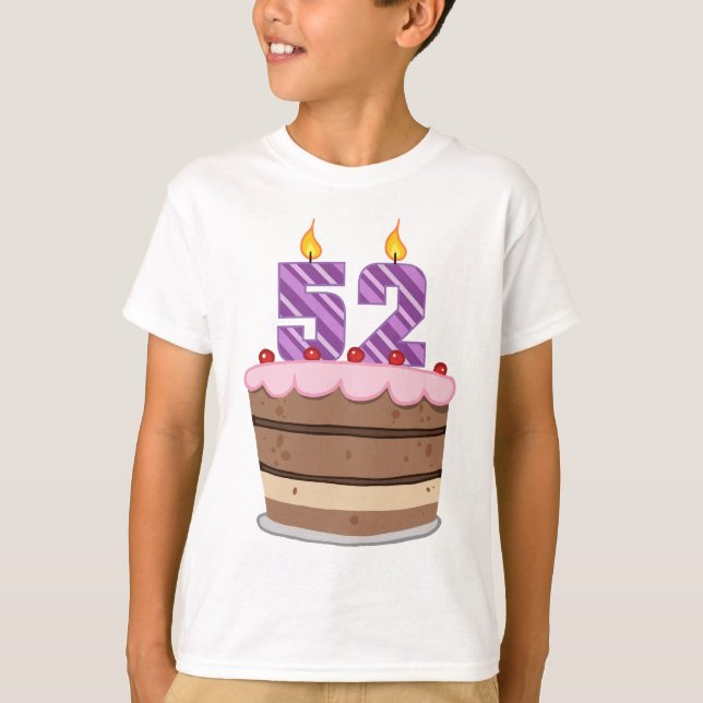 Ålder 52 på födelsedagskaka t-shirt (Framsida)