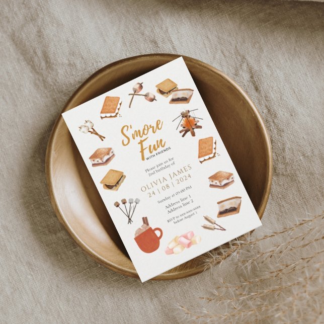 Åldersvänner roligtens vänner campar födelsedag inbjudningar (Skapare uppladdad)