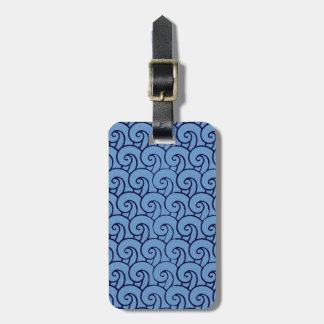 Åldras art deco stil wave mönster (blått) bagagebricka