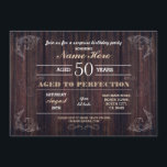 Åldras till födelsedag för alla åldrar i trä Manar Inbjudningar<br><div class="desc">Åldras till Perfektion Wood Födelsedagsfest inbjudan. Perfekt för alla ålders Födelsedagsfester.. ÄNDRA ENKELT TEXTEN TILL KOSTYM PARTY. Bakåtskriften ingår.</div>