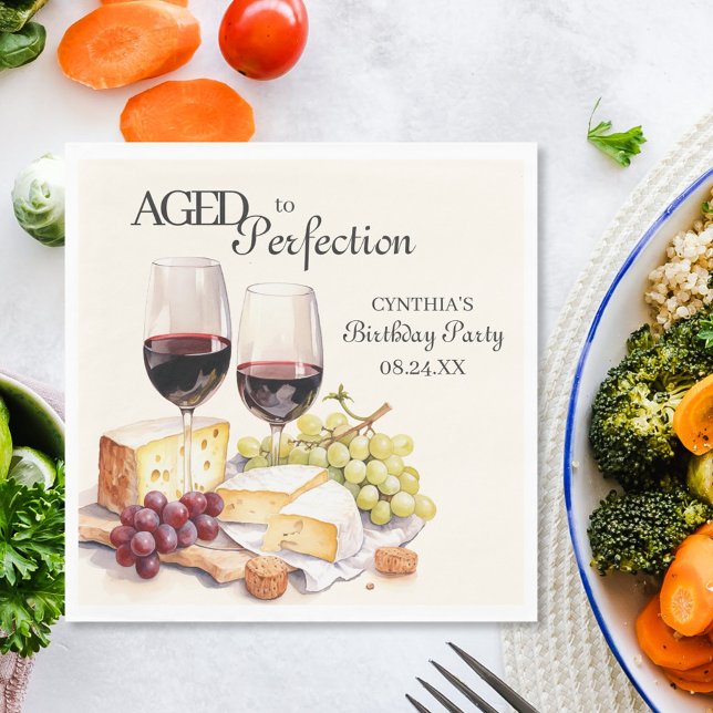 Åldras till Perfection Vin och Cheese Birthday Pappersservett (Skapare uppladdad)