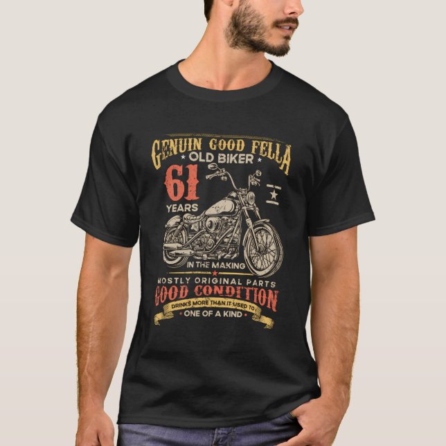 Äldre Biker 61 år i den Skapar 61:e födelsedagsbik T Shirt (Framsida)