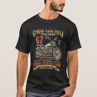 Äldre Biker 67 år i den Skapar 67:e Bikerna T Shirt