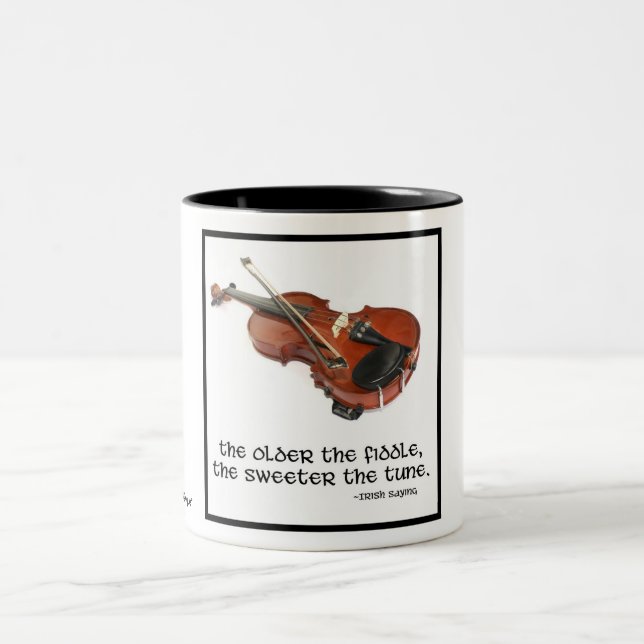 Äldre lurendrejerit… Två-Tonad mugg (Center)