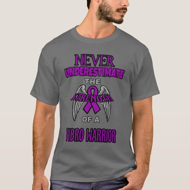 Aldrig… Fibro krigare Tee (Framsida)