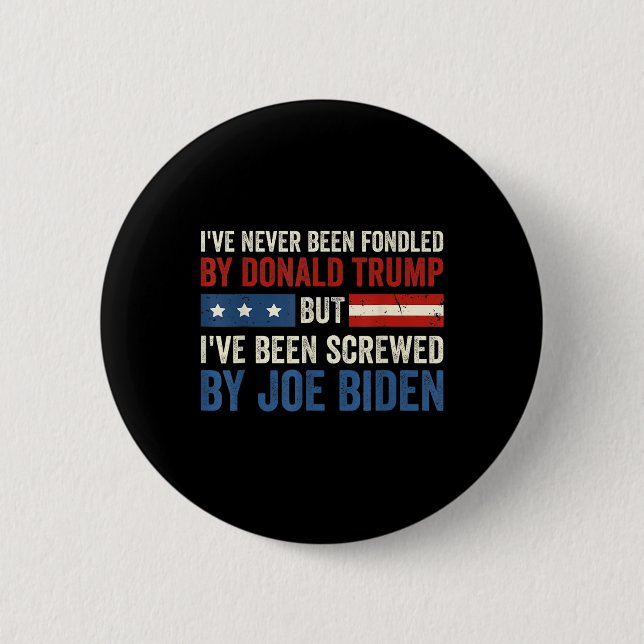 Aldrig Fondated av Donald Trump men Joe Biden 6 Knapp (Framsida)