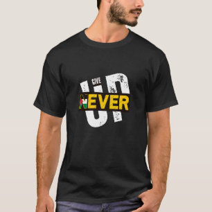 ALDRIG GE UPP   Djärv Grunge Protest T-Shirt