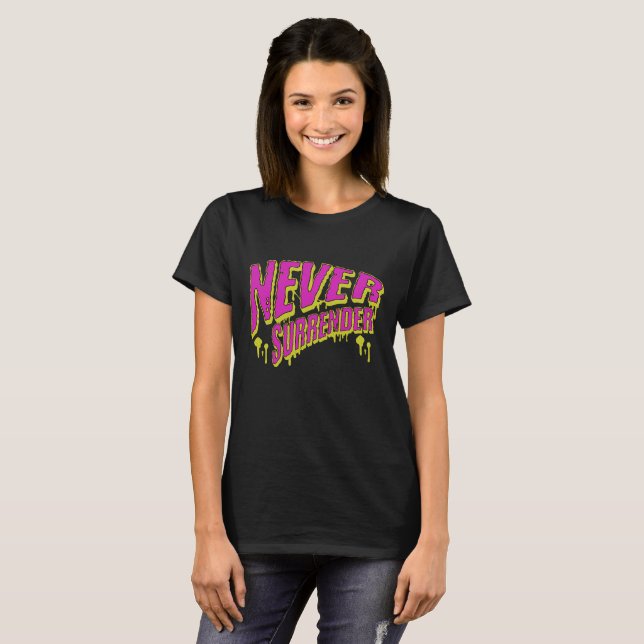 Aldrig Ge Upp Graffiti Motivation Typografi T Shirt (Hel framsida)