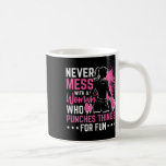 Aldrig  med en kvinna som Slår Sak för Roligt Kaffemugg<br><div class="desc">Aldrig  med en kvinna som Slår Sak för Roligt 1</div>