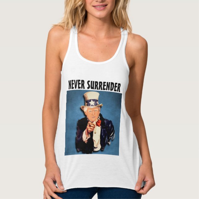ALDRIG ÖVERKOMMANDE TRUMP PATRIOT PARTY T-SHIRTS LINNE MED RACERBACK  (Framsida)