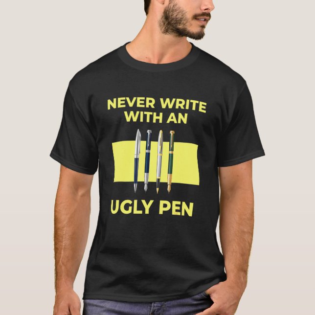 Aldrig Skriva med en Student-lärare i ugn T Shirt (Framsida)