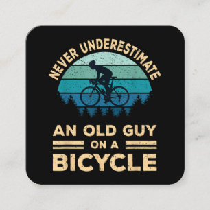 Aldrig underskatta en gammal kille på en cykel? fyrkantigt visitkort