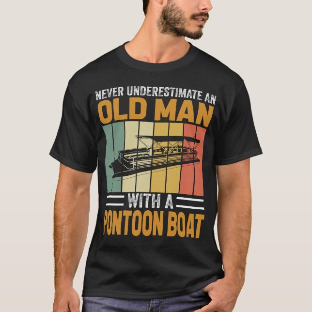 aldrig underskatta en gammal man med en pontoon-bå t shirt (Framsida)
