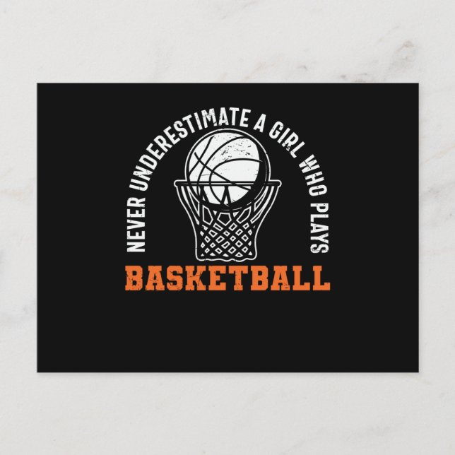 Aldrig underskatta en tjej som spelar basket vykort (Framsida)