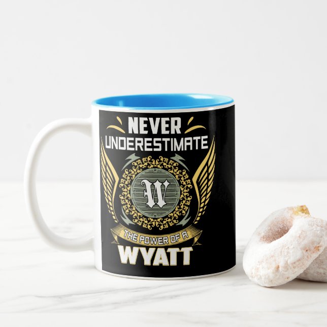 Aldrig underskatta kraften hos en Wyatt Två-Tonad Mugg (Med munk)