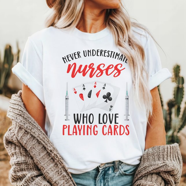 Aldrig underskatta sjuksköterskor som älskar att s t shirt (Skapare uppladdad)