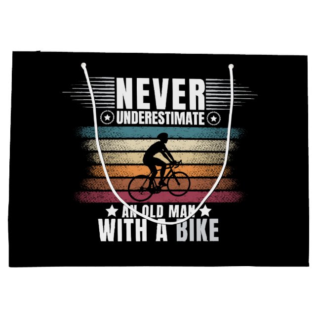 Aldrig Undervärdera En Gammal Man På En Cykel (Baksidan)