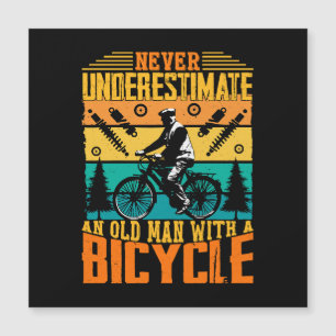 Aldrig Undervärdera En Gammal Man På En Cykel