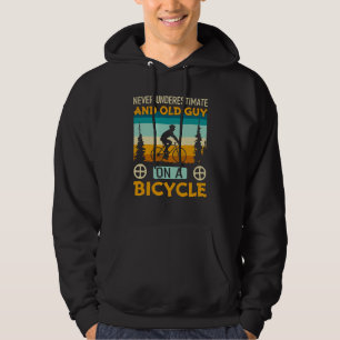 Aldrig Undervärdera Gammal Kille På Cykel Bicyclet Hoodie
