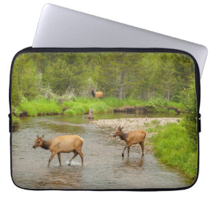 Älg korsar Coloradofloden Laptop Fodral