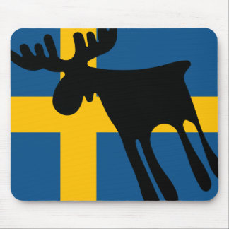 Älg / Moose med Svenska flaggan Musmatta