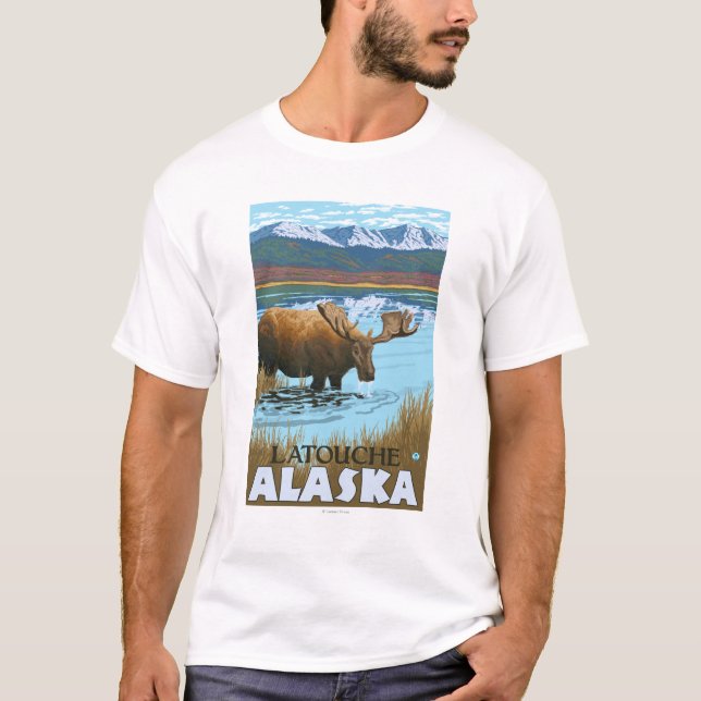 Älg som dricker på sjön - Latouche, Alaska T-shirt (Framsida)