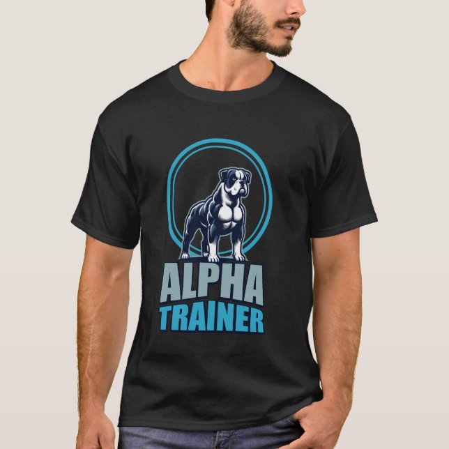 Alha Trainer Bulldog Fitness Emblem T Shirt (Framsida)