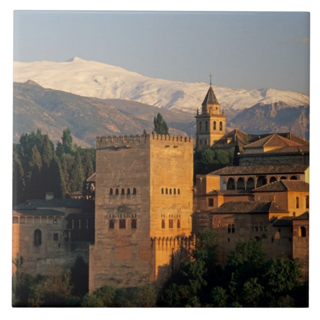 Alhambra; Granada; Andalusien, Spanien, Sierra Kakelplatta (Framsidan)