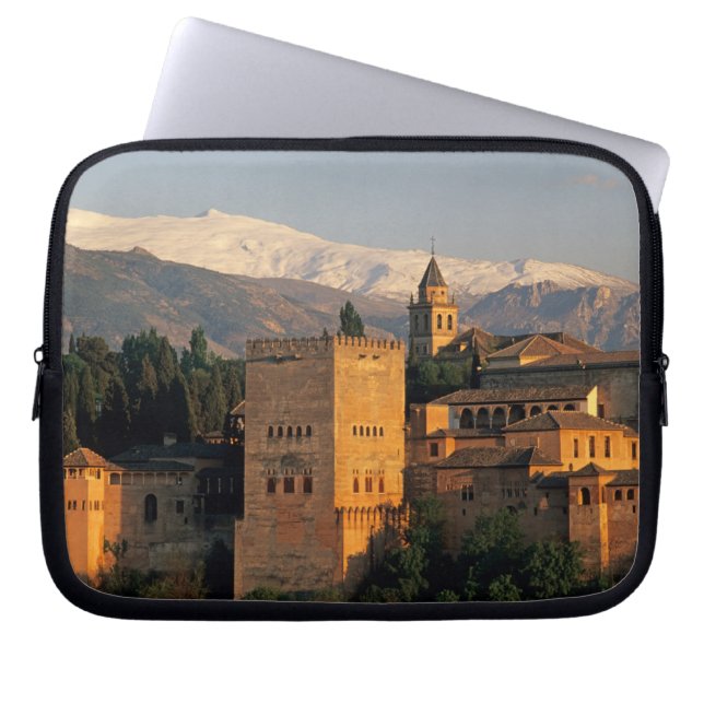 Alhambra; Granada; Andalusien, Spanien, Sierra Laptop Fodral (Framsidan)