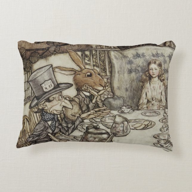 Alice Birthday Unfödelsedagspressen Rabbit Hatter  Prydnadskudde (Baksidan)