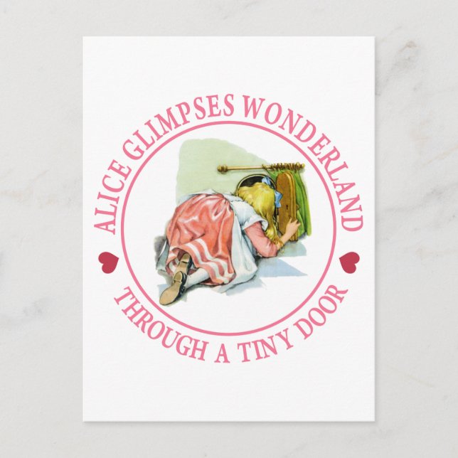 Alice glimpses Wonderland genom en liten dörr Vykort (Framsida)