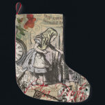 Alice i Underlandet Gardin Klassisk Konst Liten Julstrumpa<br><div class="desc">Följ med ner i kaninhålet med denna förtrollande design inspirerad av Lewis Carrolls tidlösa klassiker "Alice i Underlandet". Denna fantasifulla collage presenterar antika illustrationer av Alice som tittar bakom en gardin, den vita kaninen, den galne hattmakarens ikoniska hatt och spelkortfigurer som målar rosor. Spridda överallt finns vintage-inspirerade blommor, en klassisk...</div>