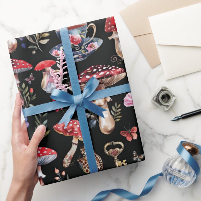 Alice in Wonderland Pattern Presentpapper (Gifting)