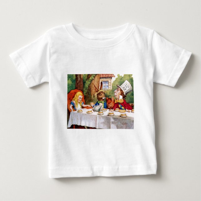 Alice vid Mad Hatters Tea Party i Wonderland T-shirt (Framsida)