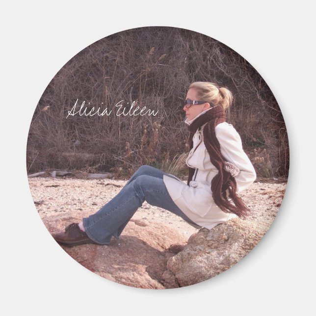 Alicia Eileen Magnet (Framsidan)
