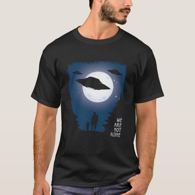 Alien Abduction  UFO We Are Not Alone T Shirt (Framsida)