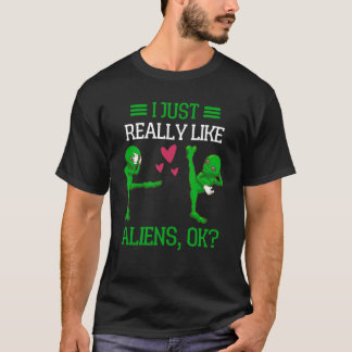 Alien Believer Gift Funny Alien T Shirt