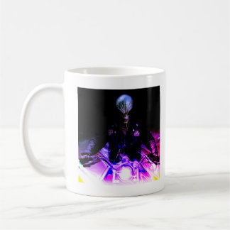 Alien-Biker (Dreamy-version) - Tri-Blend-leverans Kaffemugg