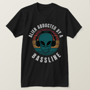 Alien bortförd av en bassline t shirt