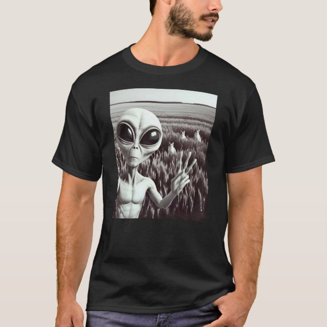Alien Cat Funny Black and White Selfie UFO Peace S T Shirt (Framsida)