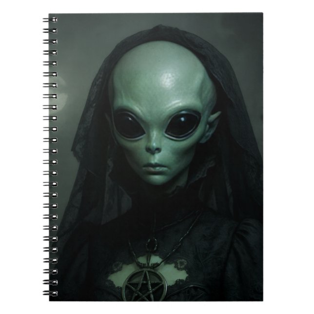 Alien Gothic Priestess Måne Anteckningsbok (Framsidan)